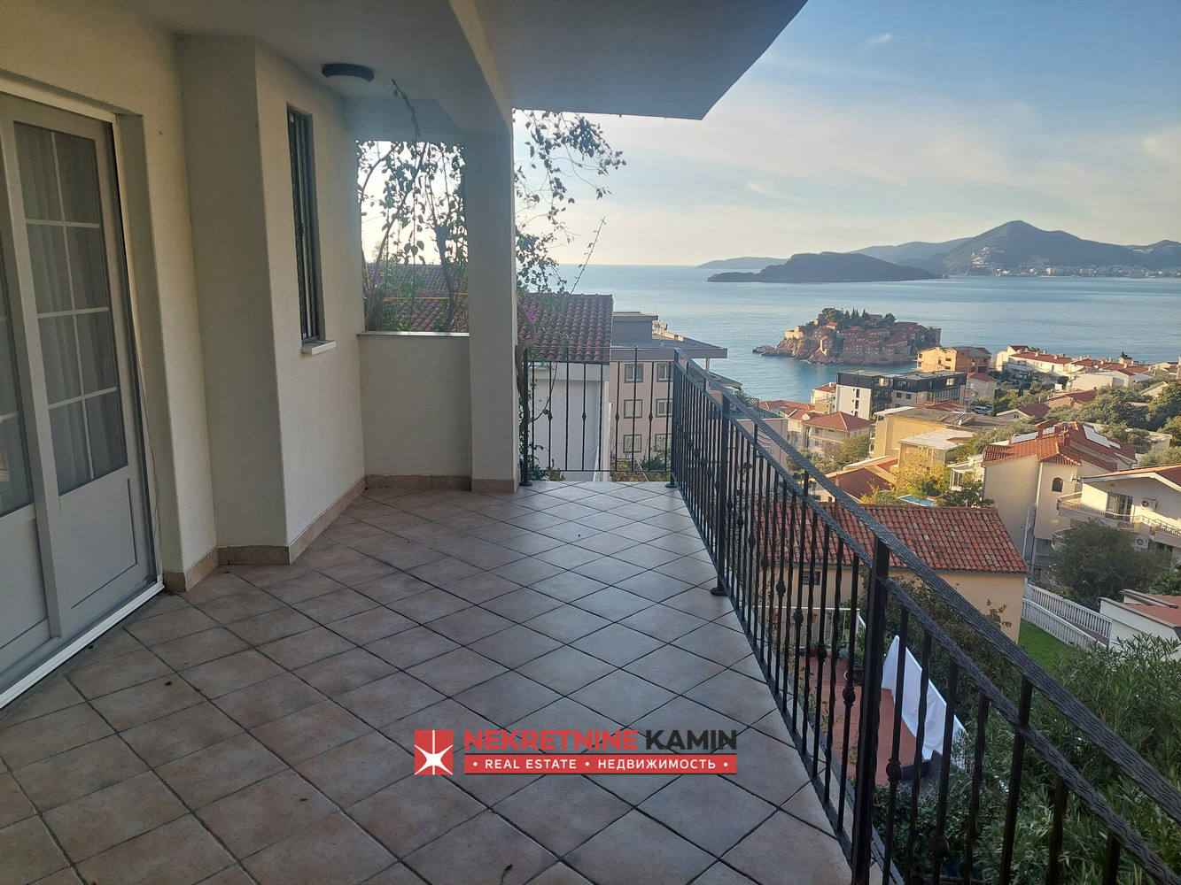 Квартира, 915 м², 338 000$ — FAKTOR